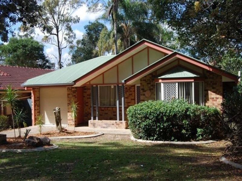 130 Banksia Circuit, Forest Lake QLD 4078