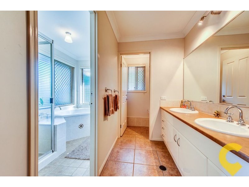 3 Mountain Ash Place, Brookwater QLD 4300