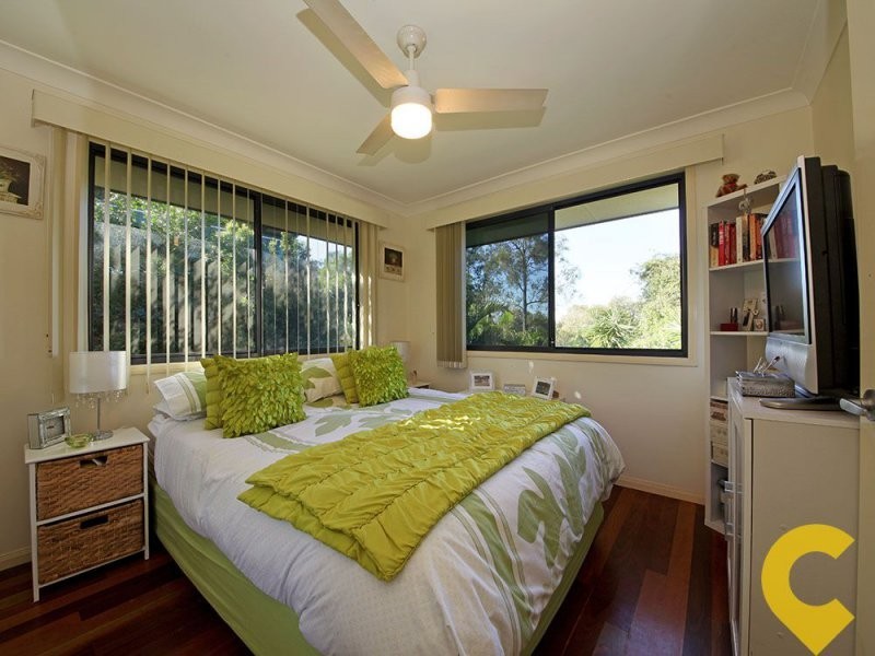7 Saint Smith Street, Beachmere QLD 4510