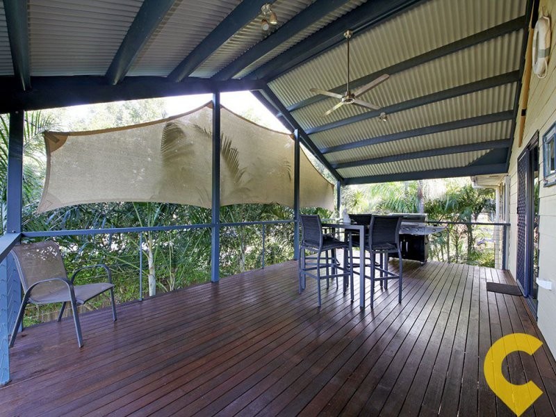 7 Saint Smith Street, Beachmere QLD 4510