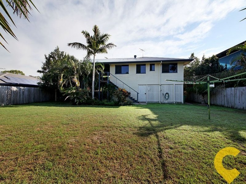 7 Saint Smith Street, Beachmere QLD 4510