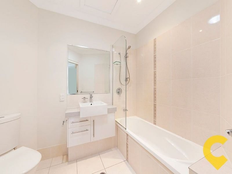 8/15 Adsett Street, Taringa QLD 4068