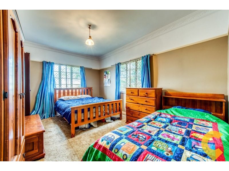 138 Brisbane Road, Booval QLD 4304