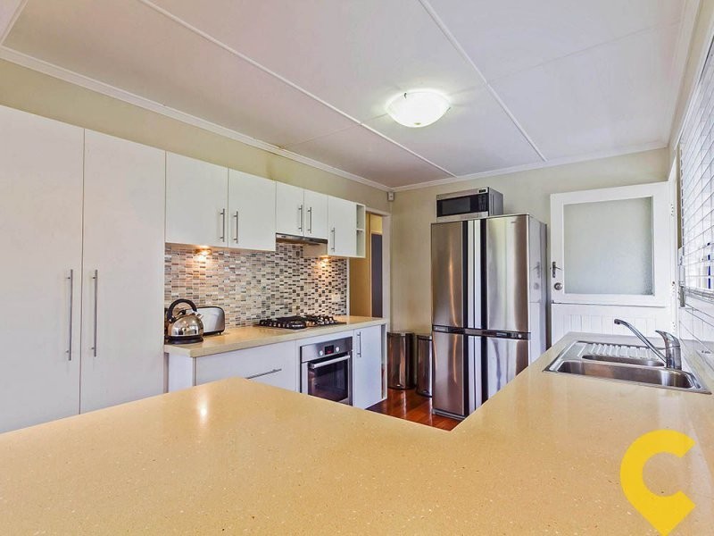 22 Rutherford Street, Stafford Heights QLD 4053
