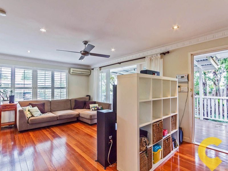 22 Rutherford Street, Stafford Heights QLD 4053