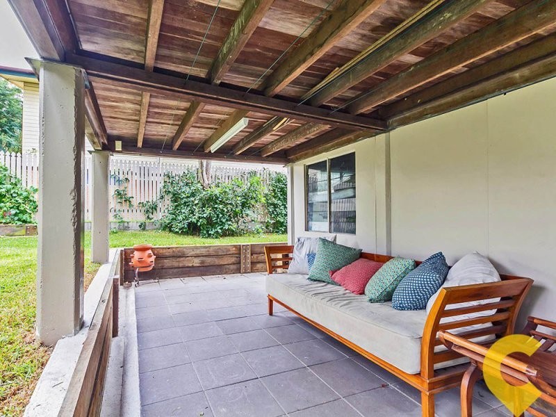 22 Rutherford Street, Stafford Heights QLD 4053