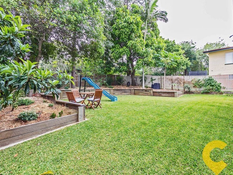 22 Rutherford Street, Stafford Heights QLD 4053
