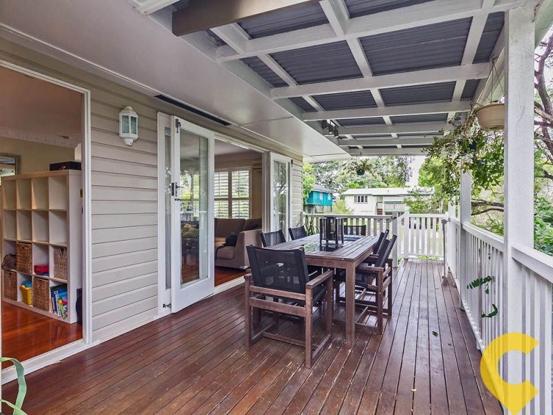 22 Rutherford Street, Stafford Heights QLD 4053