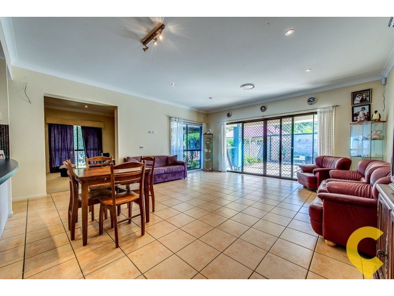 17 Crediton Place, Forest Lake QLD 4078