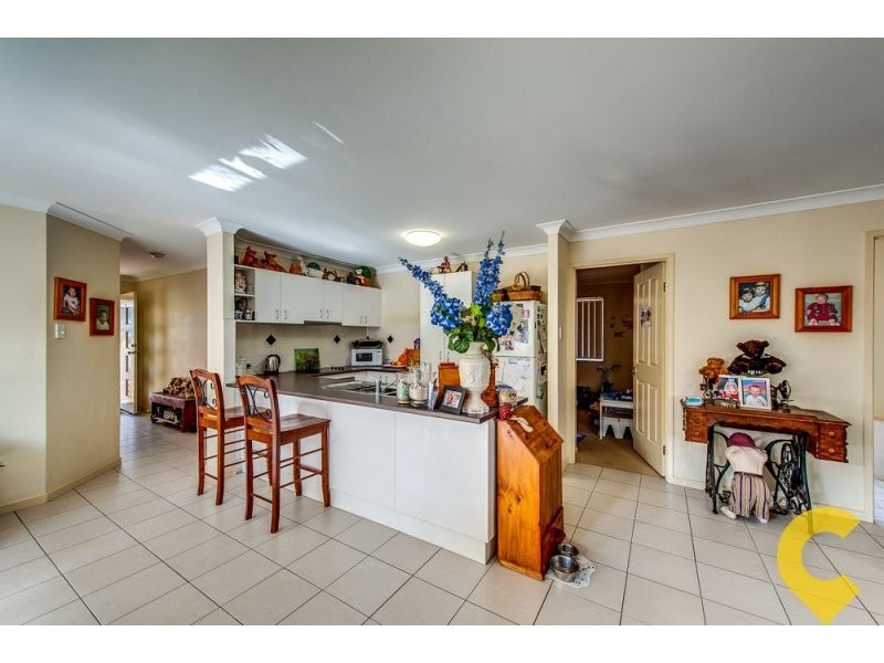 24 Flower Place, Richlands QLD 4077