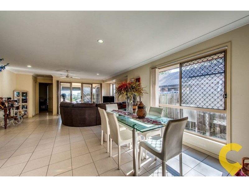 24 Flower Place, Richlands QLD 4077