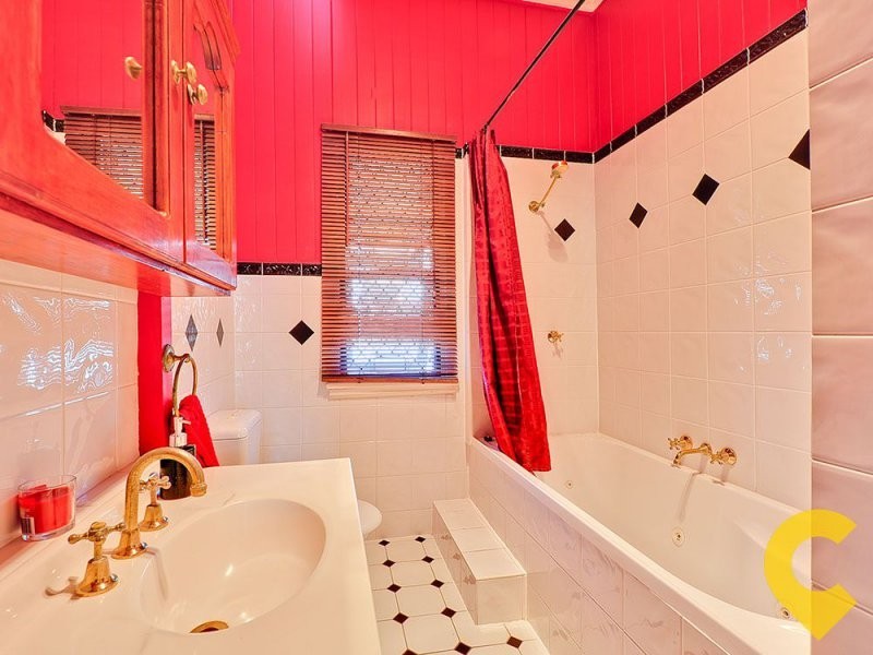 33 Burke Street, Coorparoo QLD 4151