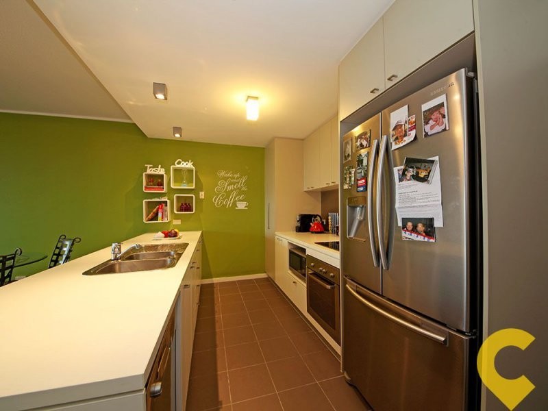 502/25 Dix Street, Redcliffe QLD 4020