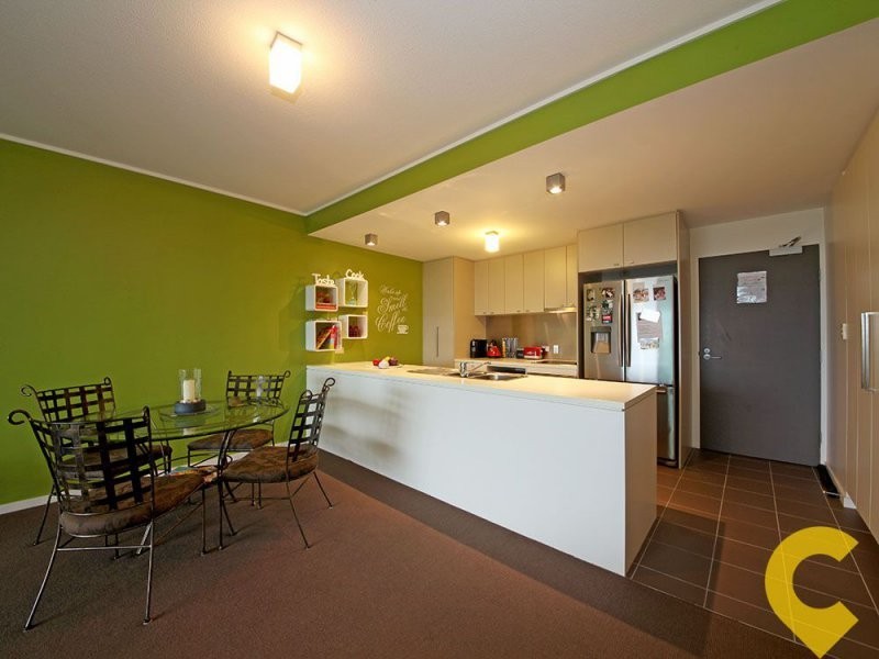 502/25 Dix Street, Redcliffe QLD 4020