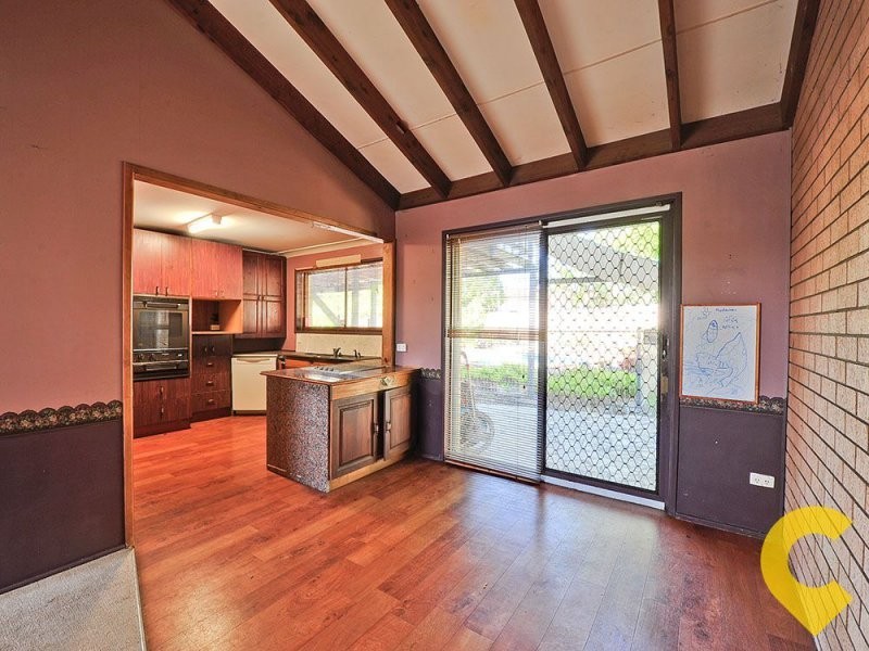 4 Letitia Street, Regents Park QLD 4118