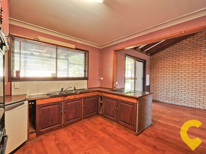 4 Letitia Street, Regents Park QLD 4118