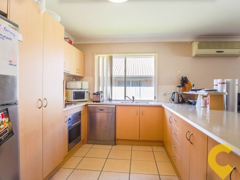 28 Billinghurst Crescent, Upper Coomera QLD 4209