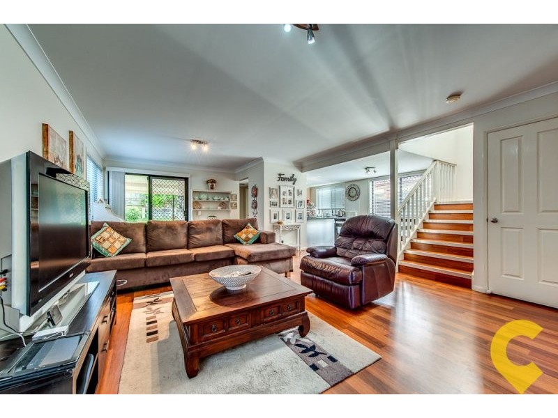 8 Chiswick Place, Forest Lake QLD 4078