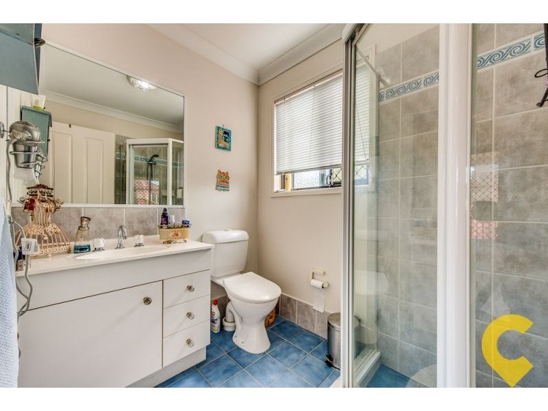 8 Chiswick Place, Forest Lake QLD 4078