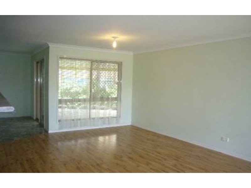 5 Brendan Place, Goodna QLD 4300