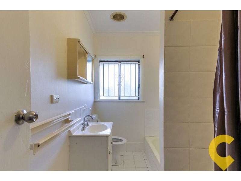 107 Weller Road, Tarragindi QLD 4121