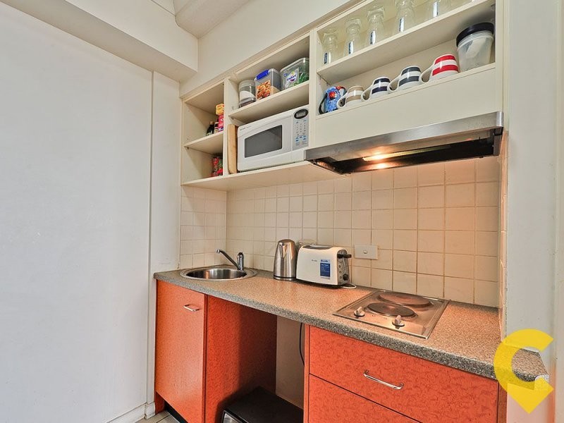 1017/9 Castlebar Street, Kangaroo Point QLD 4169