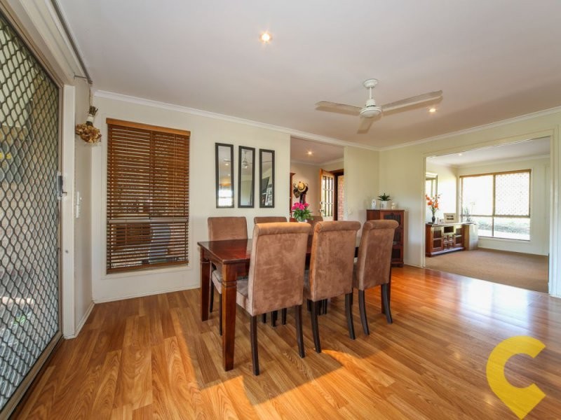 7 Universal Street, Oxenford QLD 4210