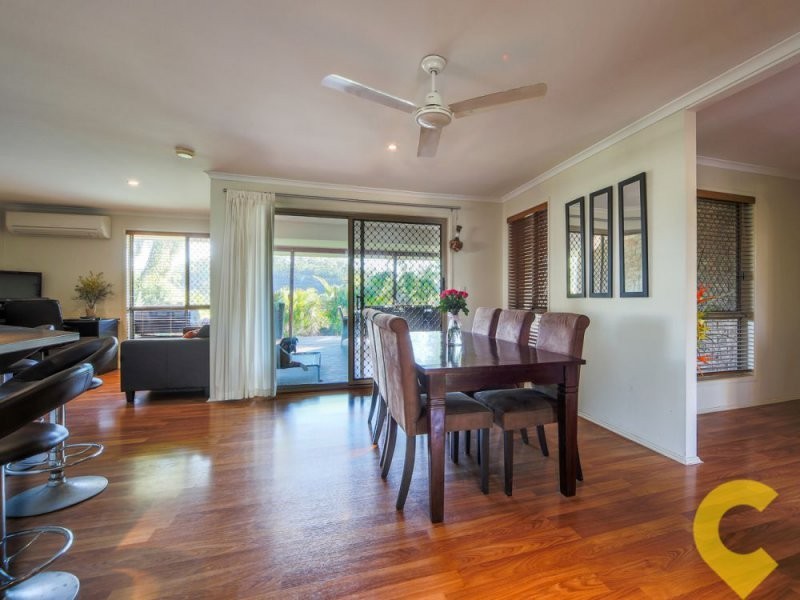 7 Universal Street, Oxenford QLD 4210