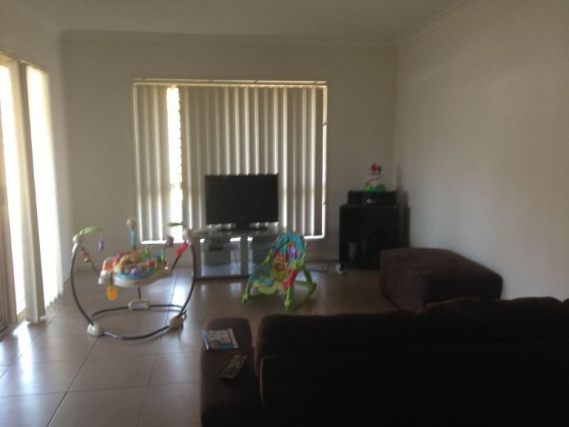 58 Woodlands Blvd, Waterford QLD 4133