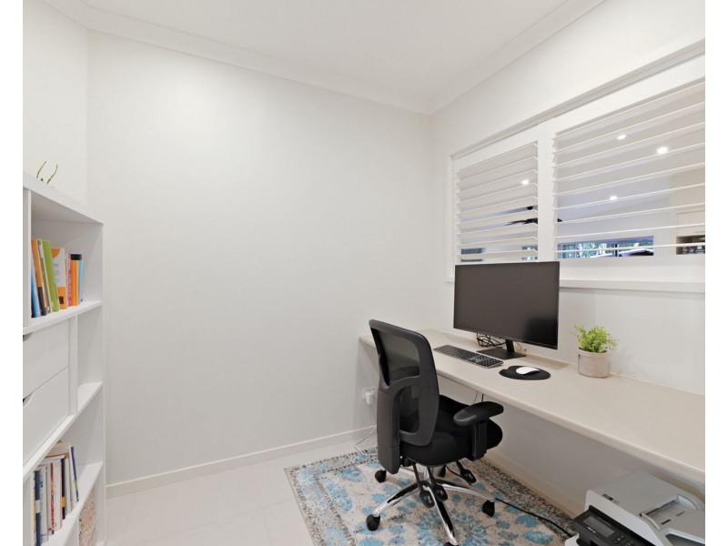 8 Koopa Place, Pelican Waters QLD 4551