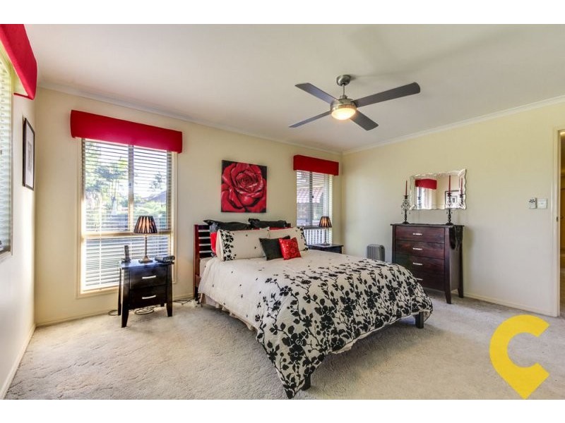 2/247 Springwood Rd, Springwood QLD 4127