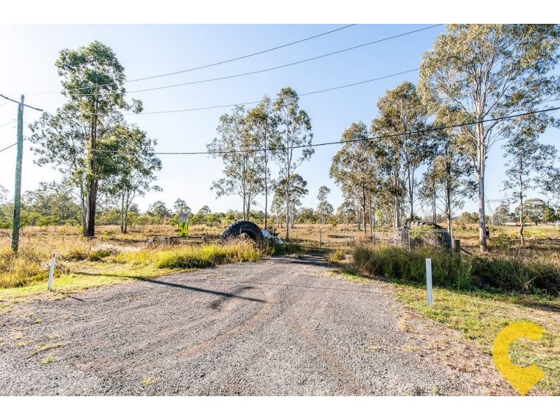4586 Chambers Flat Road ( Known As 4586 Mt Lindsay Highway), North Maclean QLD 4280