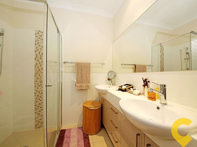 22 Williams Crescent, North Lakes QLD 4509