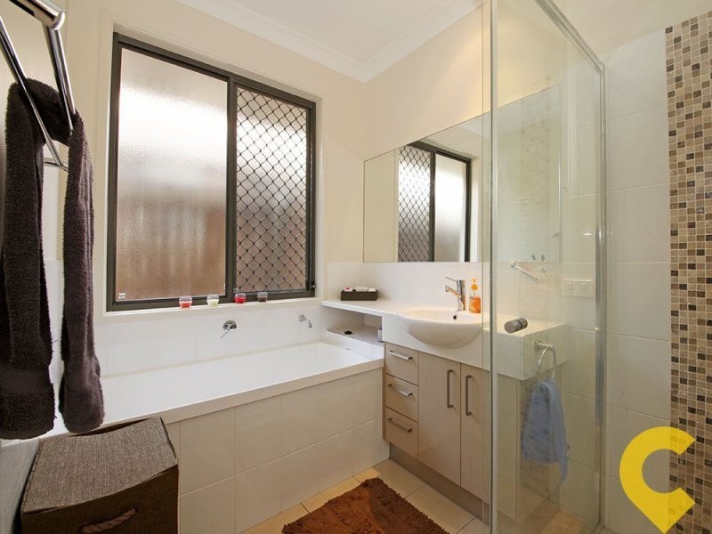 22 Williams Crescent, North Lakes QLD 4509