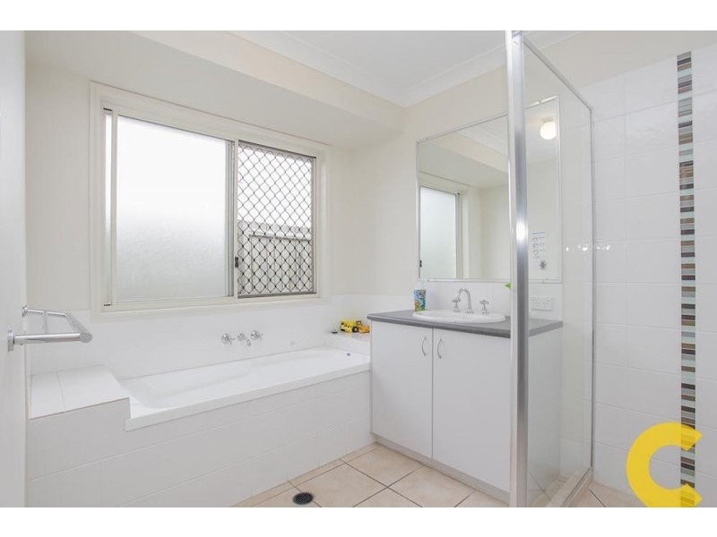 17 Willowleaf Circuit, Upper Caboolture QLD 4510