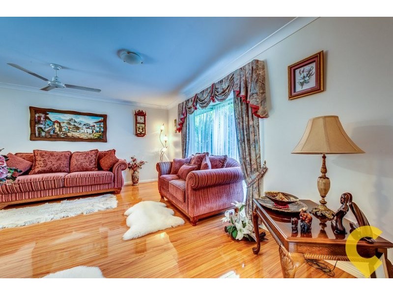 15 Fraser Place, Forest Lake QLD 4078