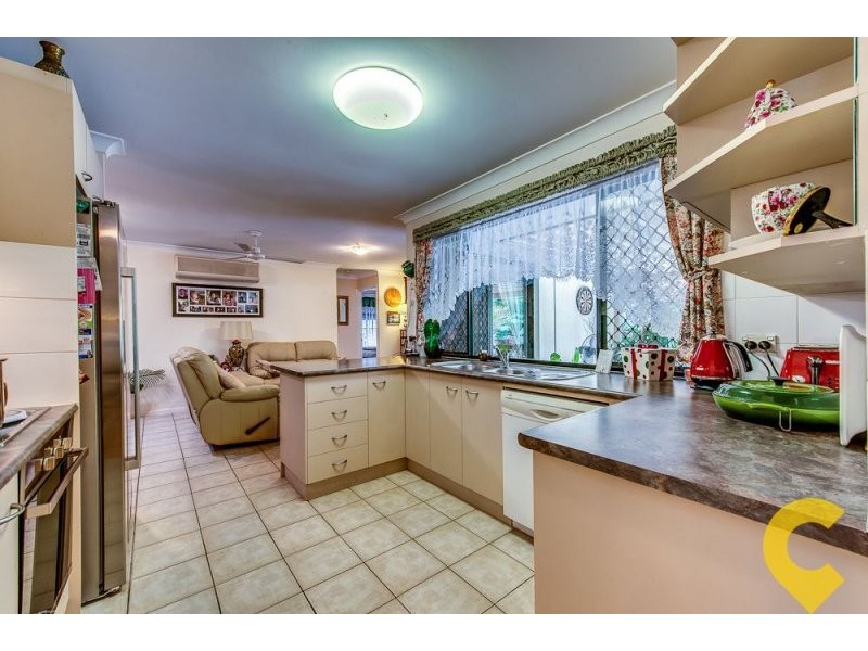 15 Fraser Place, Forest Lake QLD 4078