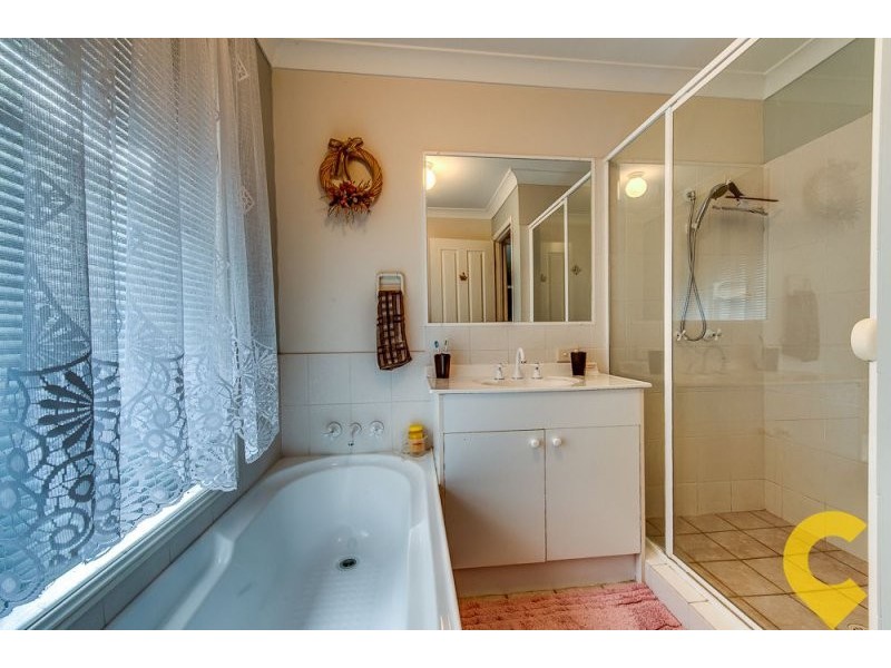 15 Fraser Place, Forest Lake QLD 4078