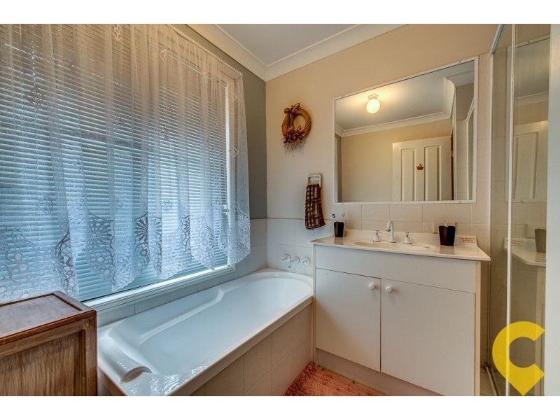 15 Fraser Place, Forest Lake QLD 4078