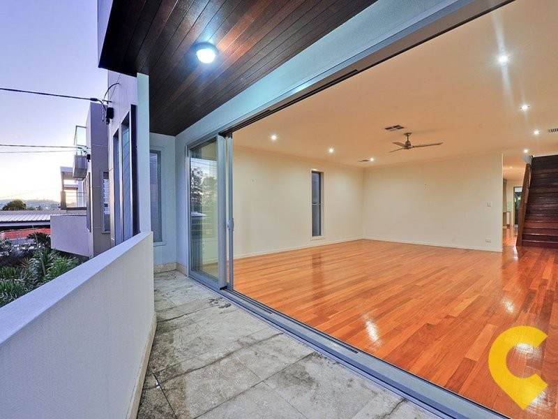 76 Crosby Road, Albion QLD 4010