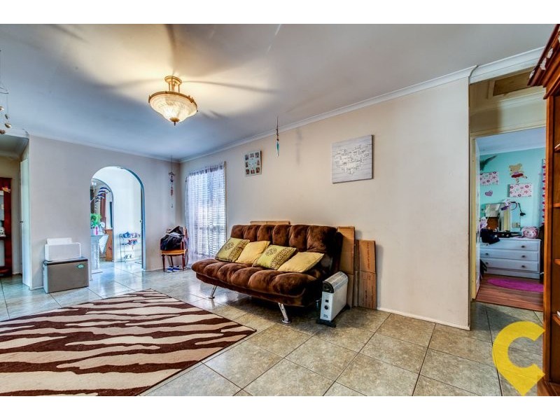 4 Chetwynd Street, Redbank Plains QLD 4301