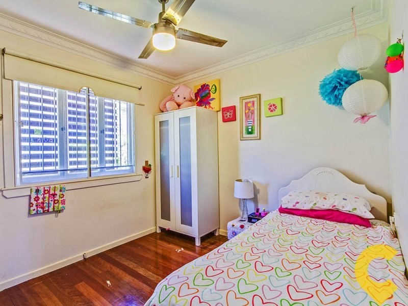 48 Watcombe Street, Wavell Heights QLD 4012