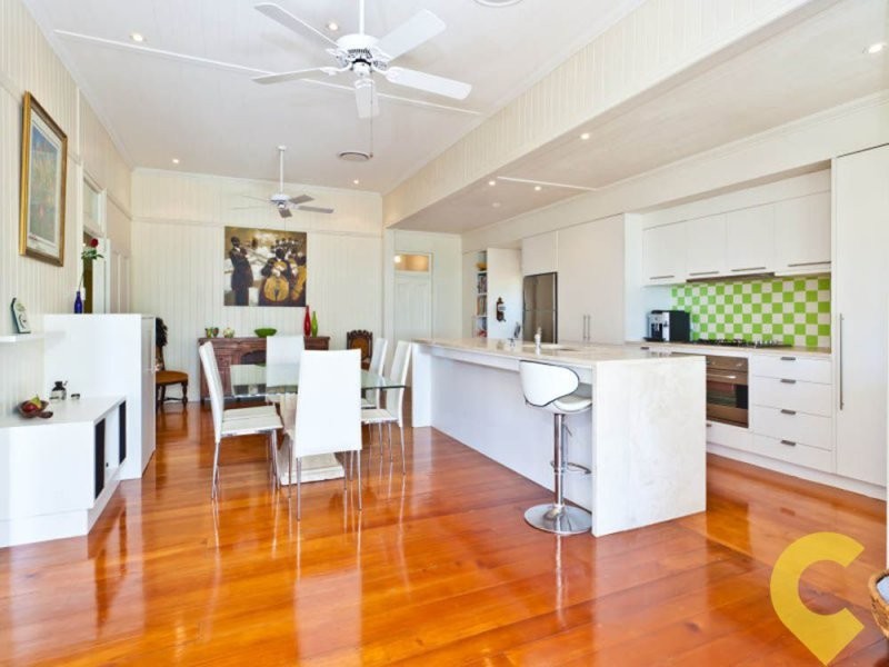 46 Eagle Terrace, Sandgate QLD 4017