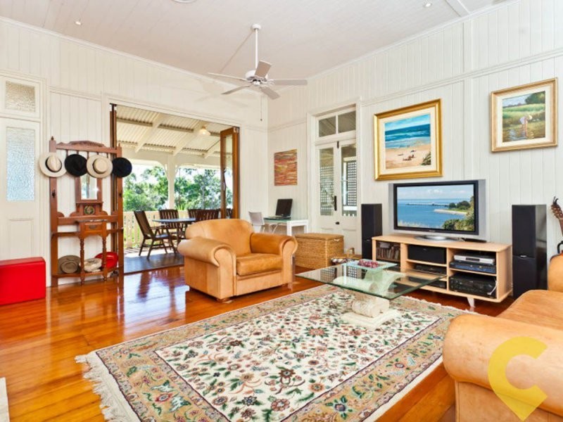 46 Eagle Terrace, Sandgate QLD 4017