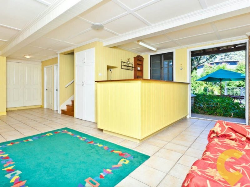 46 Eagle Terrace, Sandgate QLD 4017