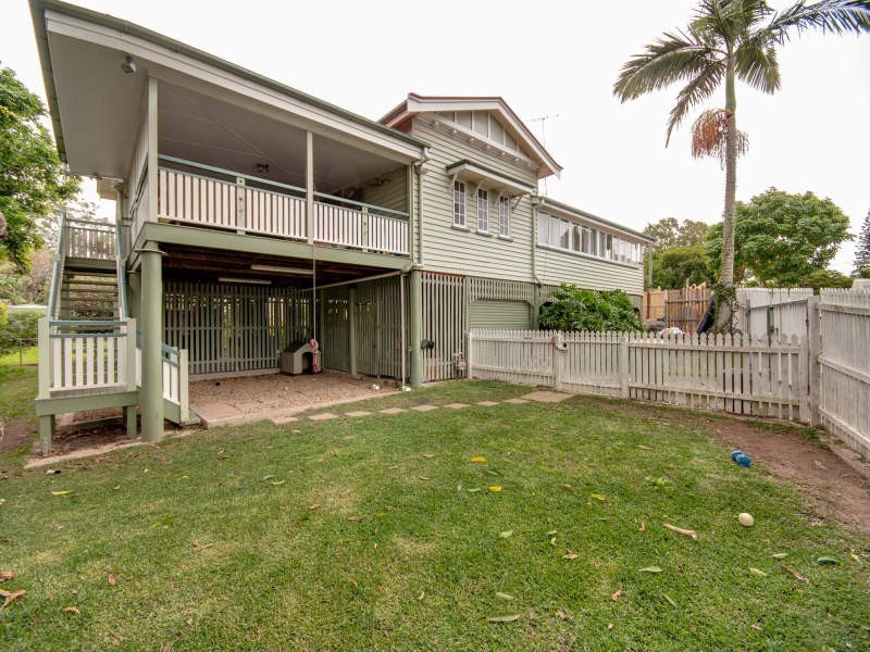 2 Gail Street, Kedron QLD 4031