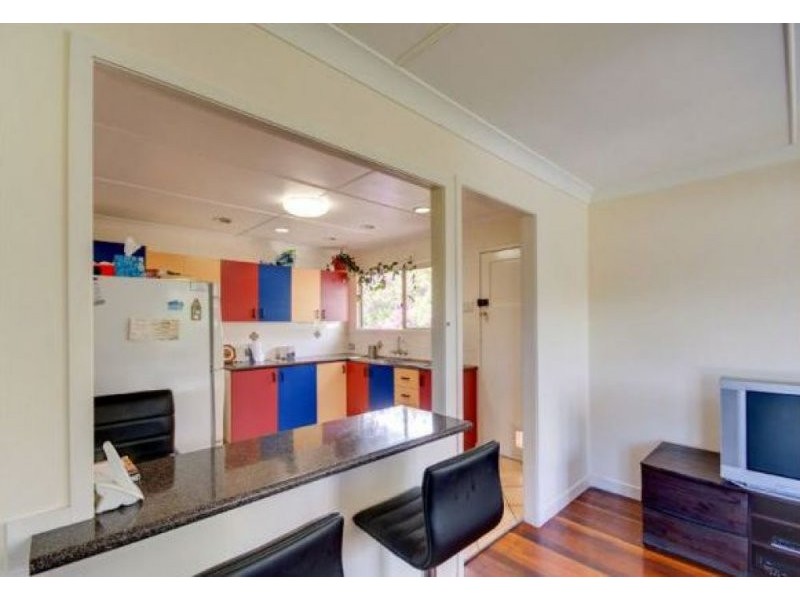 15 Sedgemoor Street, Stafford Heights QLD 4053