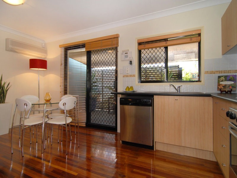 2/16 Denman Street, Alderley QLD 4051