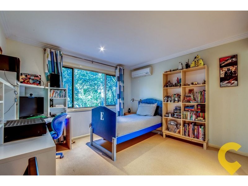 9 Nankin Street, Fig Tree Pocket QLD 4069