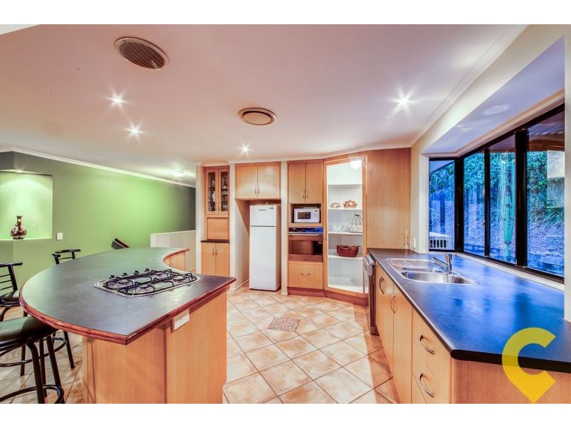 12 Woodfield Court, Ferny Hills QLD 4055